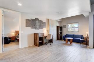 Gorgeous 1 Bed 2 Bath High Rise - Las Vegas - 8