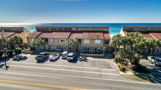 Green Reef #8- Beachy Keen - 6