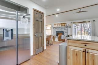 Pocono Mountain Family Home with Deck and Grill - 4