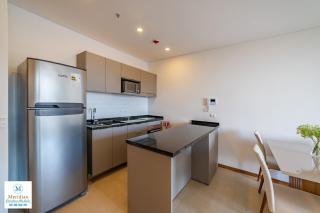 506 Emerald Steps away from Shopping del Sol! High Speed WiFi - 2