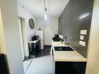 Cosy 1BR Apt, City Centre, Free Parking, By DerBnB - 7