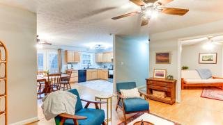 Forest Views, Deck and Fireplace Fort Valley Escape - - 6