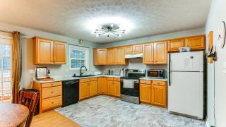 Forest Views, Deck and Fireplace Fort Valley Escape - - 2