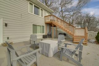 Fire Pit, Waterfront and Boat Dock Detroit Lake Gem - 8