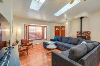 10 Mi to Downtown Flagstaff Cozy Home with AandC - Mountainaire - 7