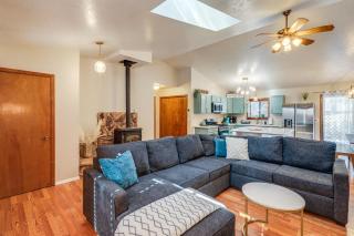 10 Mi to Downtown Flagstaff Cozy Home with AandC - Mountainaire - 6