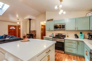 10 Mi to Downtown Flagstaff Cozy Home with AandC - Mountainaire - 1