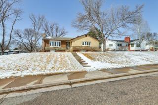 half Mi to Dtwn Pierre Family Home with Patio - 8