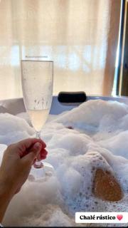 Chalé Rústico com Hidromassagem e Piscina - Imaruí - 7