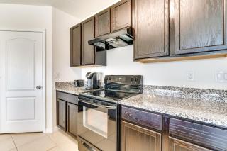 7 Mi to USTA Waterfront Tennis House with Yard! - Kissimmee - 2
