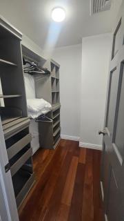 Luxury Hotel-Style Room in Queens, New York - 2