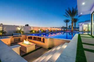 Pool Hot Tub Firepit Minutes from Dining Golf Bravo Villa 13 - Indio - 0