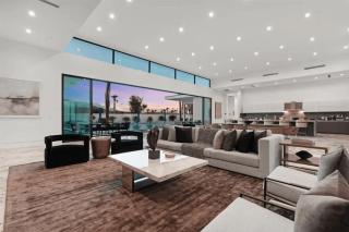 Exclusive Stay w Pool Hot Tub Putting Green Bravo Villa 14 by AvantStay - Indio - 8