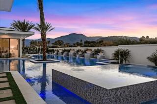Exclusive Stay w Pool Hot Tub Putting Green Bravo Villa 14 by AvantStay - Indio - 5