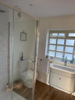 Motts Lodge - - 1