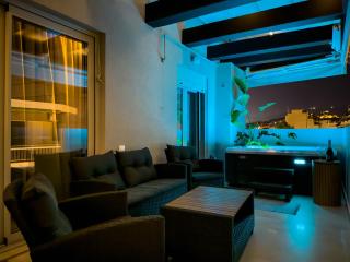 AirRent Apartments 4 Jacuzzi Suite - Atene - 9