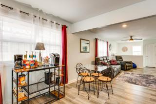 1 Mi to Truman Library Apt with Large Yard! - Sugar Creek - 2