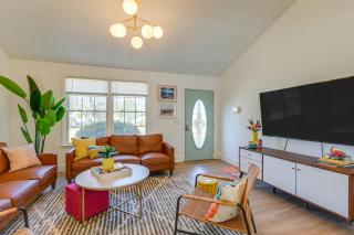 Family Home with Furnished Deck in Fairview! - Fairview - 7