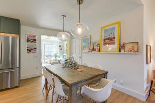 Family Home with Furnished Deck in Fairview! - Fairview - 5