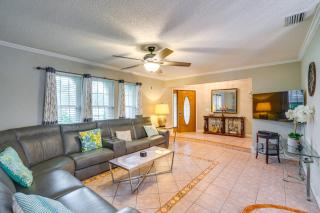 Canal-Front Home with Dock and Lanai in Cape Coral! - Cape Coral - 7