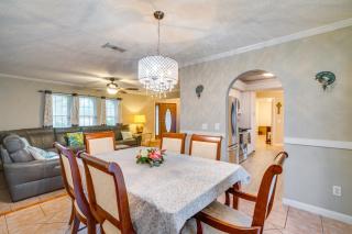 Canal-Front Home with Dock and Lanai in Cape Coral! - Cape Coral - 5