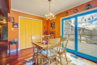 Walk to Main St Mountain Creek Home with Chiminea - Red River - 5