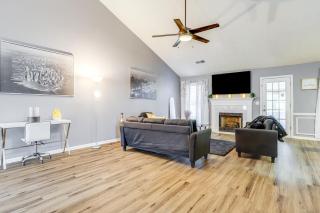 Close to Shopping: Pet-Friendly Lawrenceville Home - 7