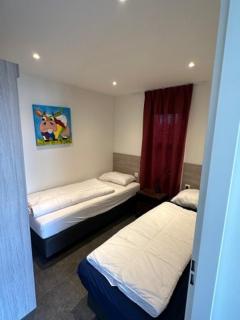 Marina Strandbad Chalet RiverLodge mit Zaun Haus Nr 94 - Olburgen - 1