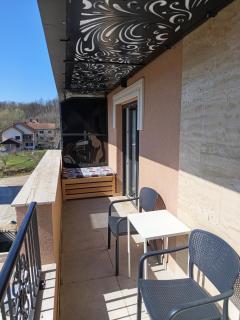 Ramonda apartman sa bazenom, Vrnjačka Banja - Vrnjci - 3