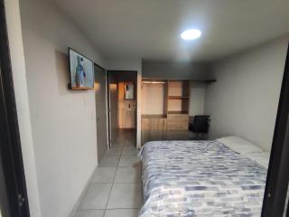 Alojamiento céntrico cerca de H. Civil, CUCS, IMSS - Guadalajara - 5