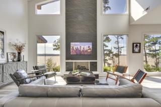 Private Dock and River Views Modern Gem in Waterloo - 7