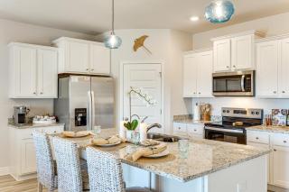 Walk to the Beach Stylish Home in Port St Joe! - Saint Joe Beach - 2