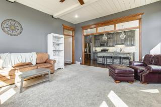 8 Mi to Lambeau Field Family Home in De Pere! - 7