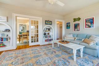 Hill Country Retreat with Lake View, Deck and Balcony - Spicewood - 4