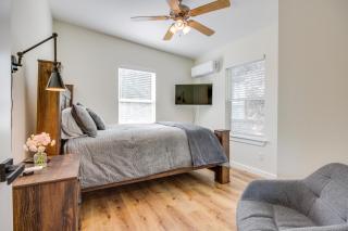 Hot Tub, Boat Ramp Cabin Close to Canyon Lake - 1