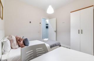 Rest in style in a unique Retiro apartment - Madrid - 4