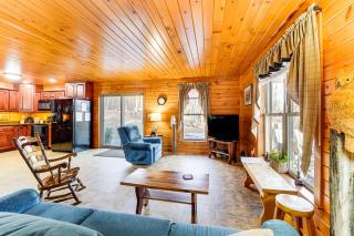 Hike, Fish and Unwind Home with Fire Pit in Woodward! - - 7