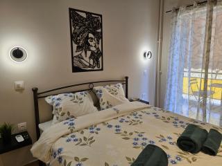 Dream Home Apartment by Metro - Athens - 9
