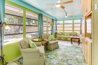 4 Mi to Beaches Vibrant Stuart Villa with Patio! - Stuart - 9