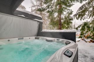 Hot Tub and Sauna Mountain Living at Hyak Cabin! - Snoqualmie Pass - 9