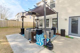 8 Mi to Dtwn Raleigh Family Home with Yard - Raleigh - 8