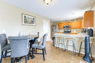 8 Mi to Dtwn Raleigh Family Home with Yard - Raleigh - 5