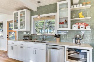 3-Acre Oceanfront Home Game Room and Fire Pit! - Warrenton - 5