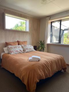 Fig Tree House - Albert Town - 4