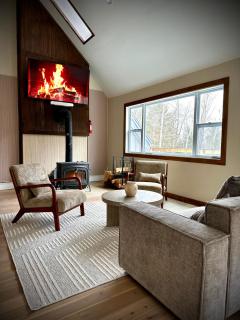 Ski Mountain Home Unit B - Stockbridge - 8