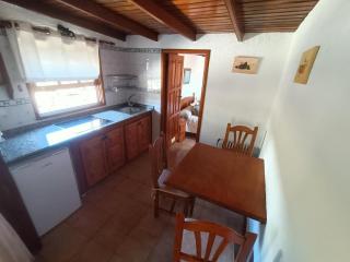 Spacious bungalow in El Paso for family - 8