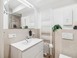 Modernes 2 Zimmer Apartment mit Balkon, zentrale Lage - Brema - 7