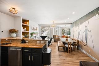 Chamonix 40, Snowmass Ski-In/Ski-Out Condo w/Shared Pool & Hot Tub/Free WiFi - 3