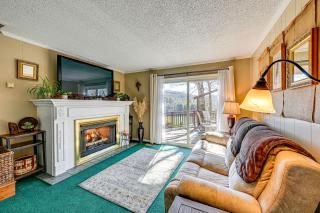 Lakefront Cabin Retreat with Dock in Robbinsville! - Robbinsville - 2