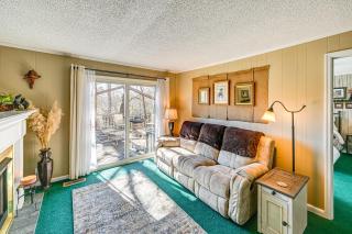 Lakefront Cabin Retreat with Dock in Robbinsville! - Robbinsville - 3